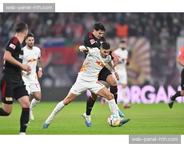 战术评论：为何斯图加特的边线球战术效率冠绝德甲？